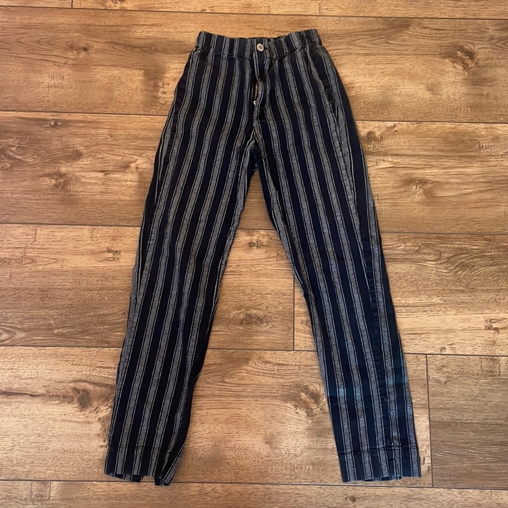 Brandy Melville Tilden pants(size small)